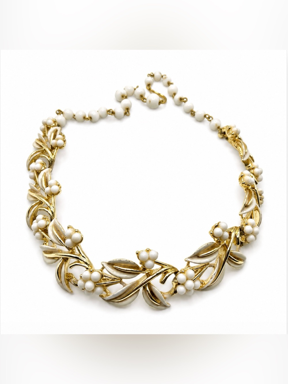 Coro Gold Tone Milky Glass Beads Choker Necklace Mint Vintage Condition